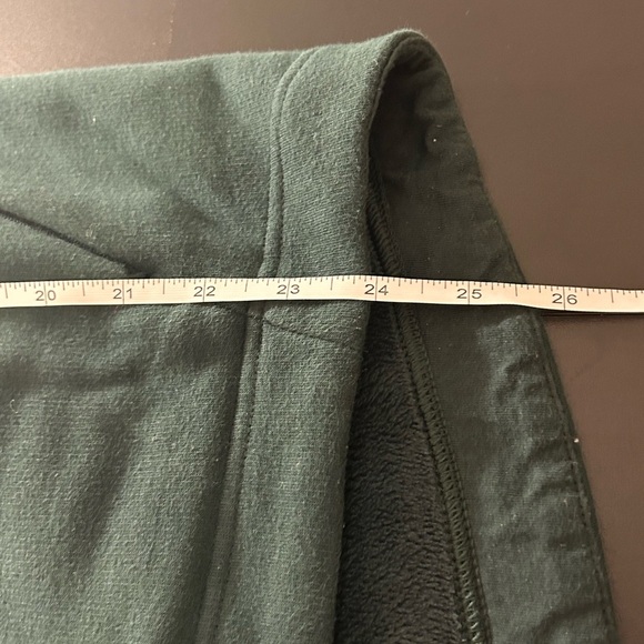 Athleta Sweatshirt Pullover Fleece Lined Thumb Holes Zippered Pockets Sz Small - Picture 8 of 10